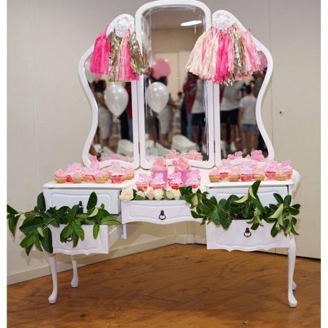 The-3-Mirror-Unique-Dressing-Table.jpg